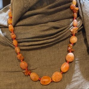 📿 Coral colored semi-precious stone necklace 📿